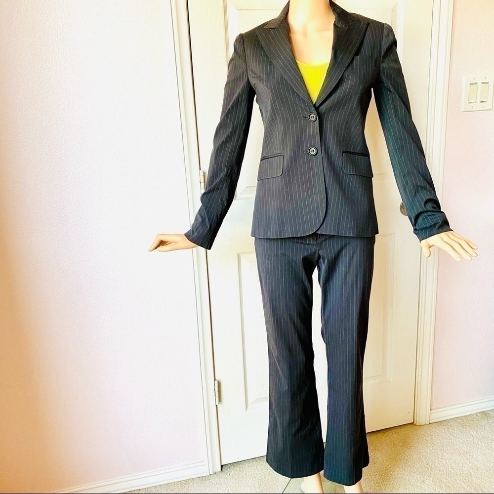 THEORY Gabe Pinstripe Suit Blazer - Picture 8 of 14